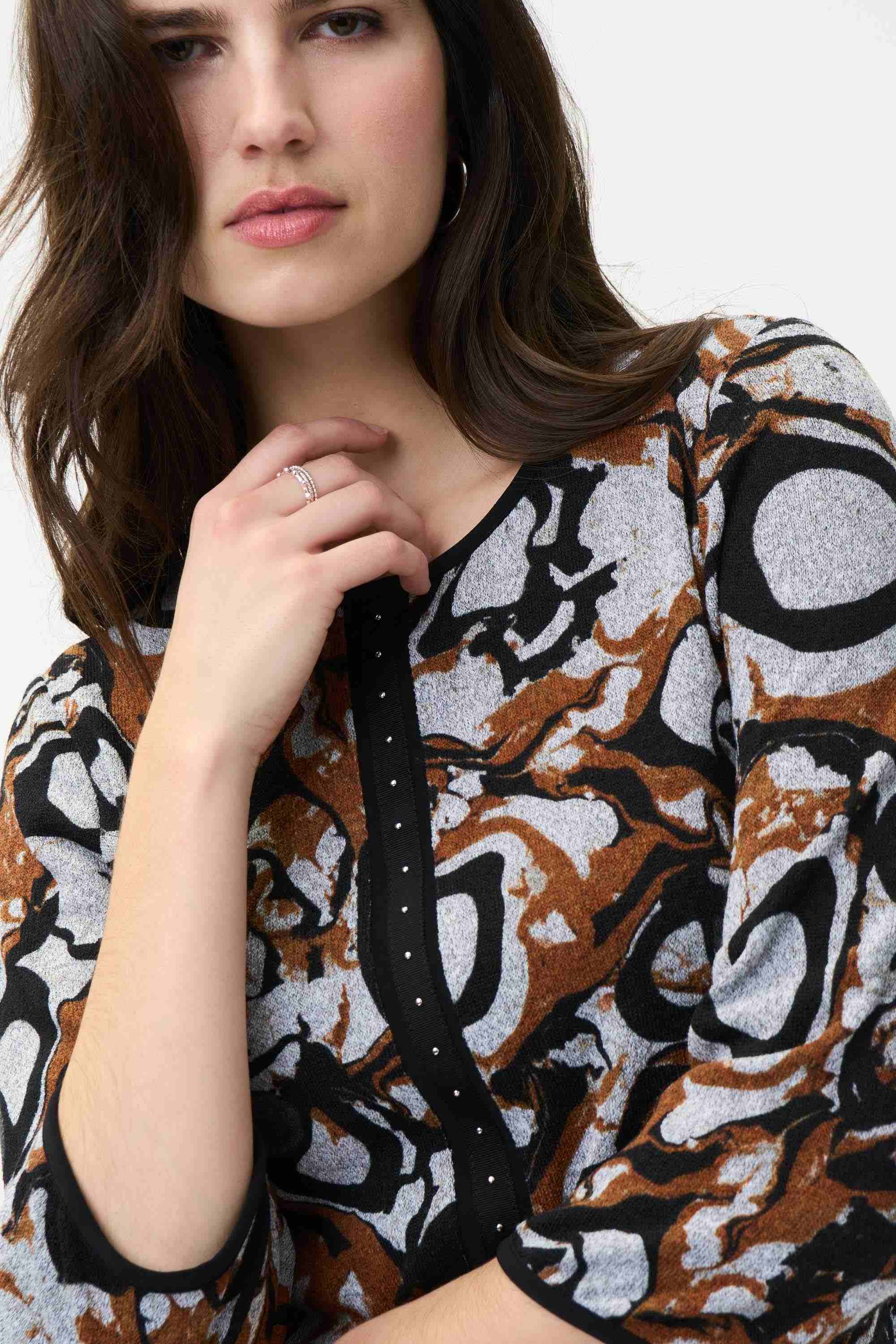 015692-3